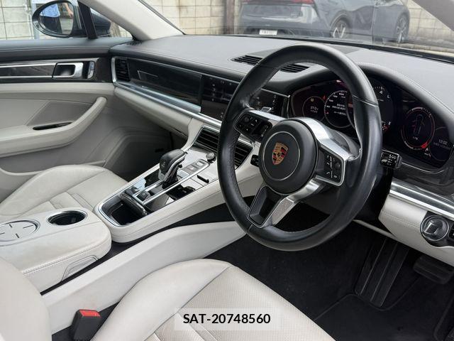 Porsche PANAMERA 2017-10 8414385-7