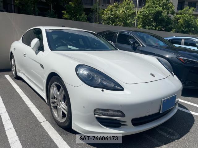 Porsche PANAMERA 2013-09 8438717-2