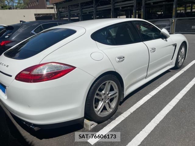 Porsche PANAMERA 2013-09 8438717-3