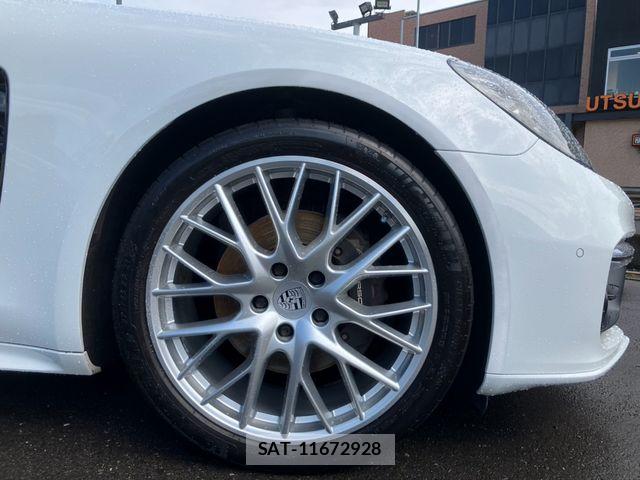 Porsche PANAMERA 2019-08 8526583-8