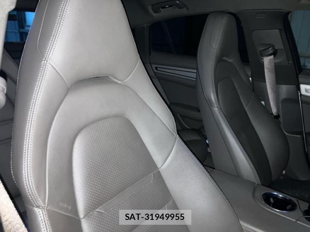 Porsche PANAMERA 2017-06 8686291-15