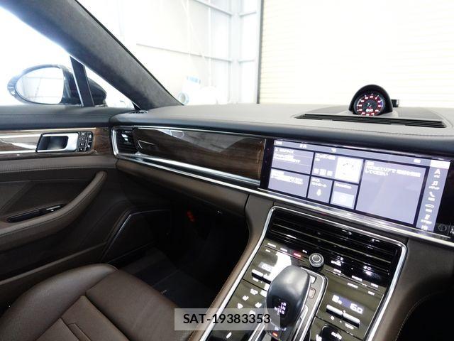 Porsche PANAMERA 2021-04 8686289-13