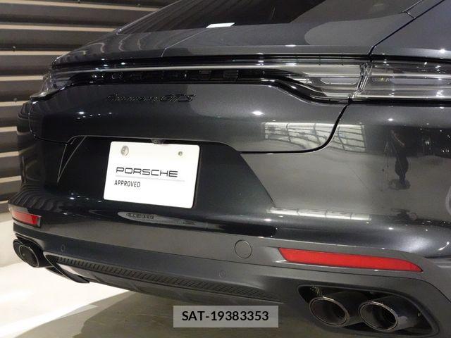 Porsche PANAMERA 2021-04 8686289-28