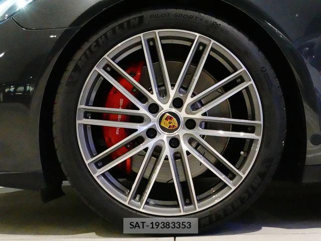 Porsche PANAMERA 2021-04 8686289-29