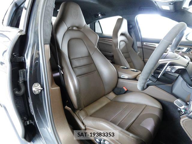Porsche PANAMERA 2021-04 8686289-3