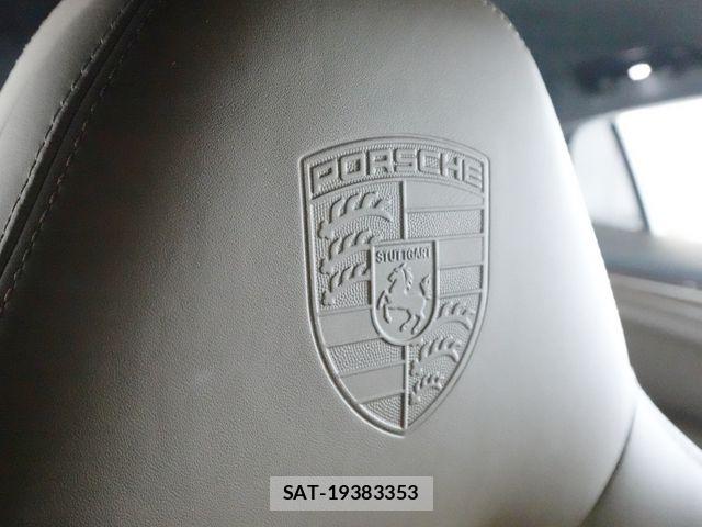 Porsche PANAMERA 2021-04 8686289-4