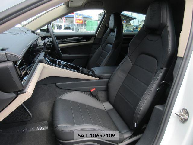 Porsche PANAMERA 2026-03 8745212-13