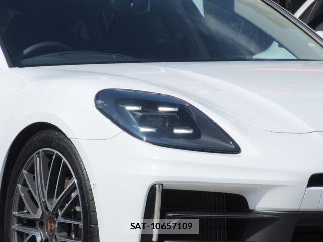 Porsche PANAMERA 2026-03 8745212-4