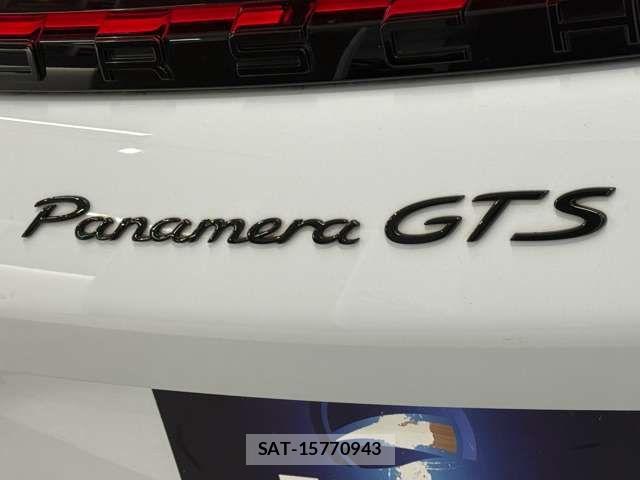 Porsche PANAMERA 2021-07 8871823-10