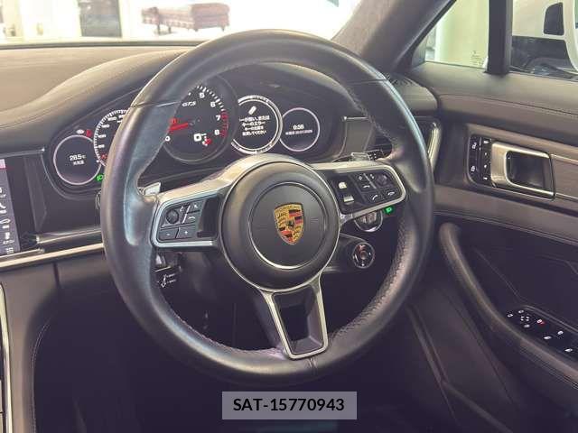 Porsche PANAMERA 2021-07 8871823-16
