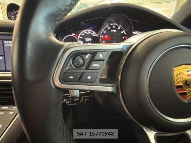 Porsche PANAMERA 2021-07 8871823-17