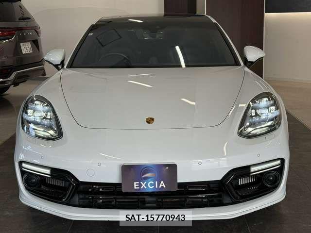 Porsche PANAMERA 2021-07 8871823-2