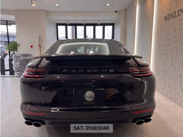 Porsche PANAMERA 2018-04 8881565-6