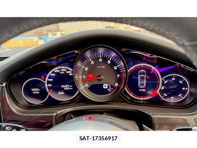 Porsche PANAMERA 2019-01 3908826-11