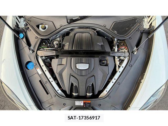 Porsche PANAMERA 2019-01 3908826-18