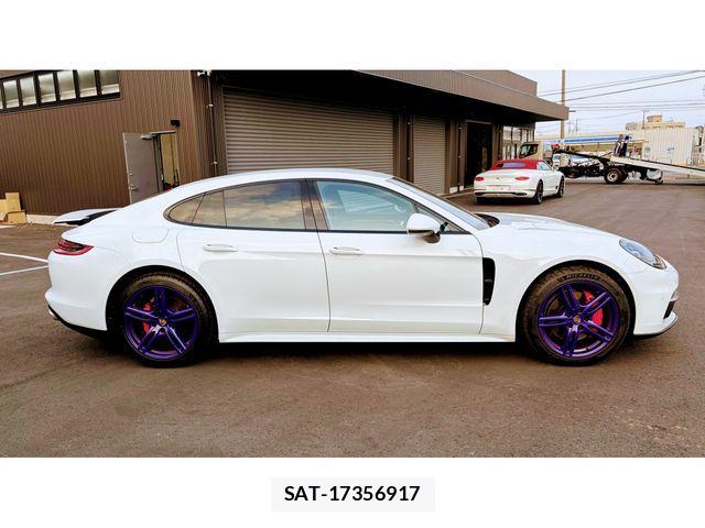 Porsche PANAMERA 2019-01 3908826-6