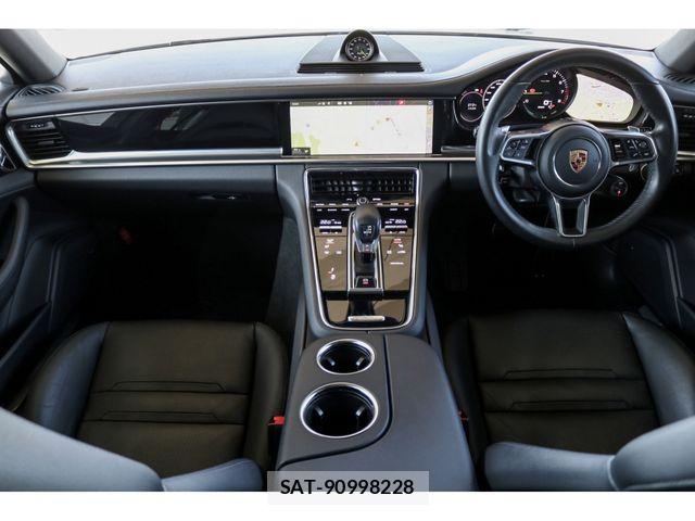 Porsche PANAMERA 2018-06 7329374-1