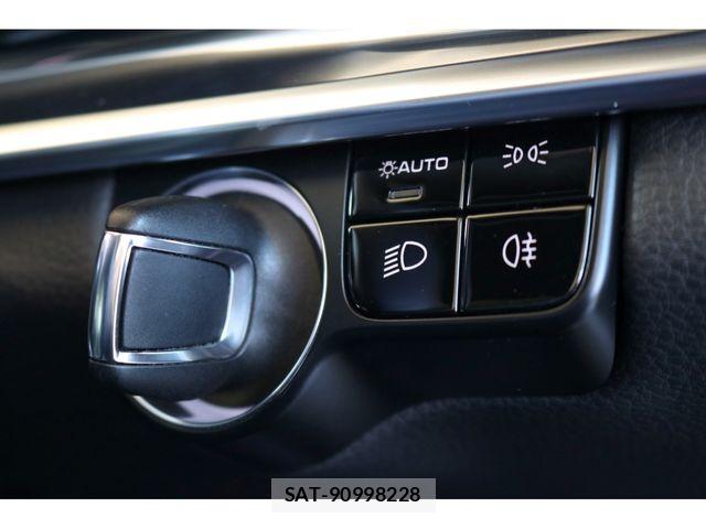 Porsche PANAMERA 2018-06 7329374-22