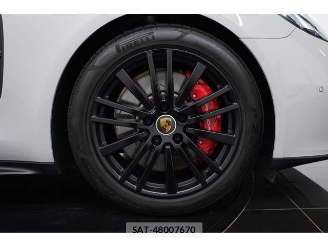 Porsche PANAMERA 2022-05 7509697-4