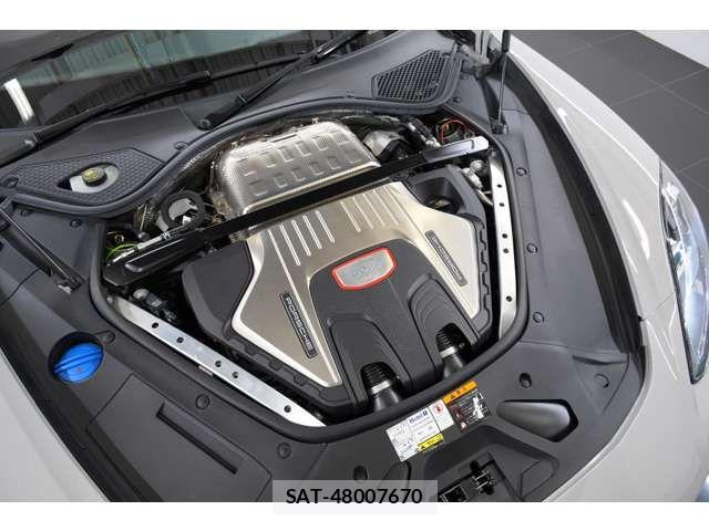 Porsche PANAMERA 2022-05 7509697-5