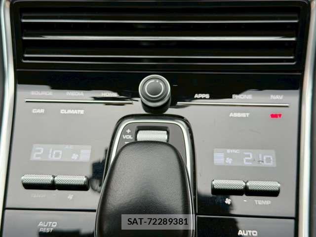 Porsche PANAMERA 2020-03 7502239-9