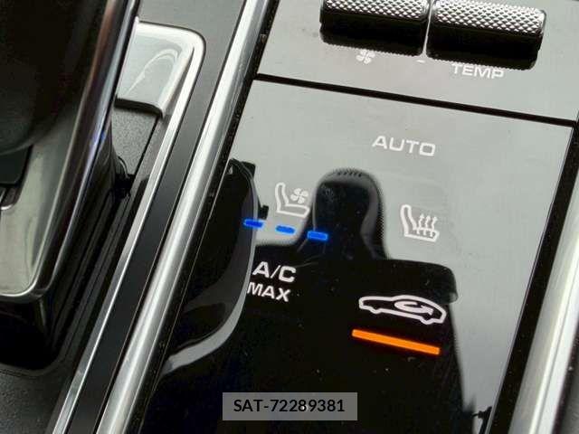 Porsche PANAMERA 2020-03 7502239-10