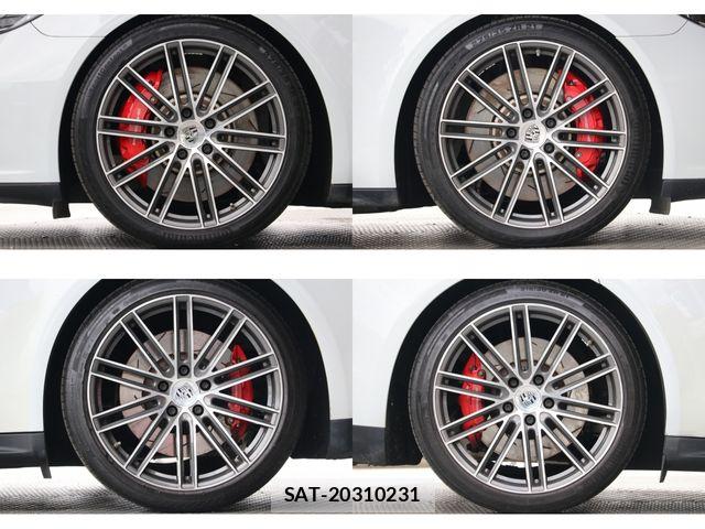 Porsche PANAMERA 2018-08 8209541-14
