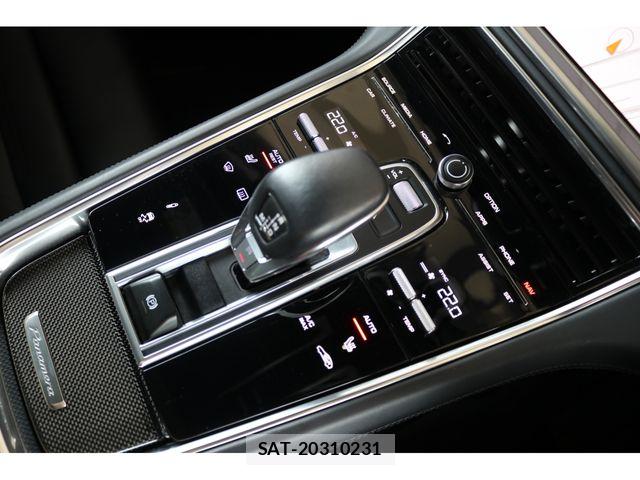 Porsche PANAMERA 2018-08 8209541-20