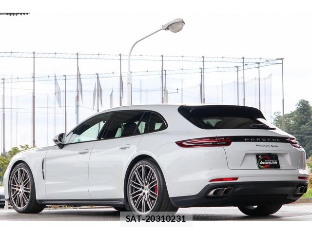 Porsche PANAMERA 2018-08 8209541-2