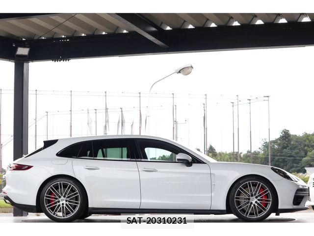 Porsche PANAMERA 2018-08 8209541-5