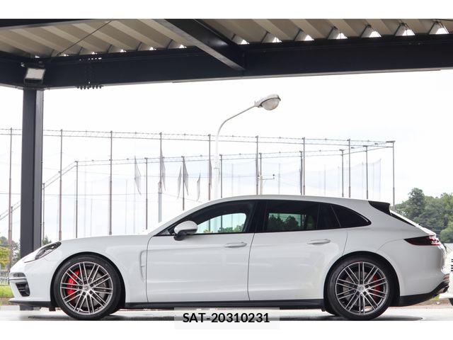 Porsche PANAMERA 2018-08 8209541-6