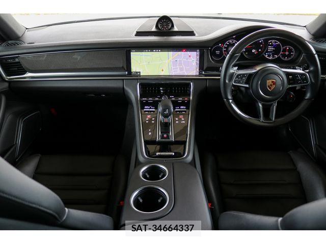 Porsche PANAMERA 2020-08 8316398-1