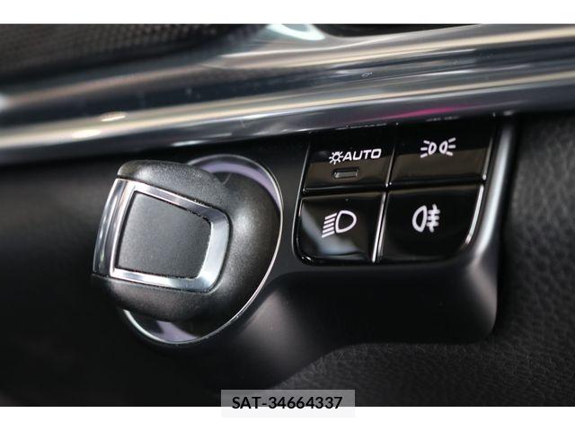 Porsche PANAMERA 2020-08 8316398-24