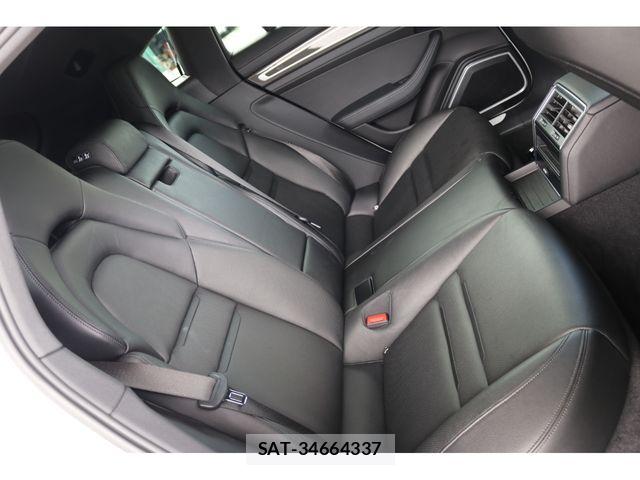 Porsche PANAMERA 2020-08 8316398-27