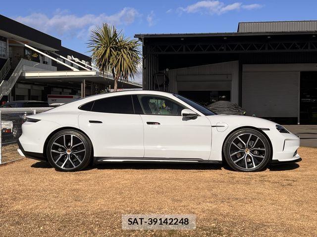 Porsche Taycan 2025-08 3774265-10