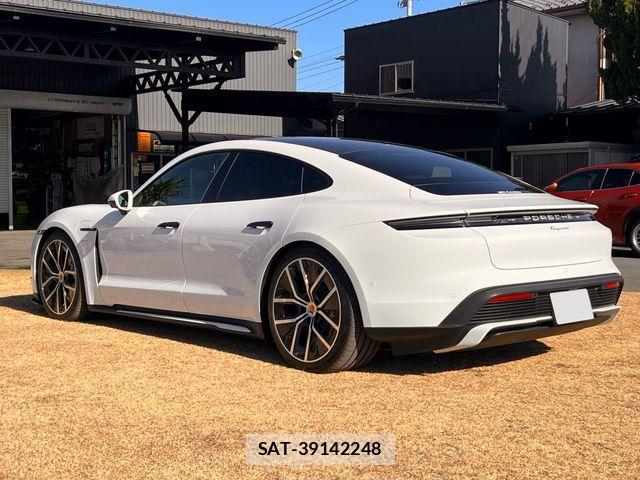 Porsche Taycan 2025-08 3774265-14