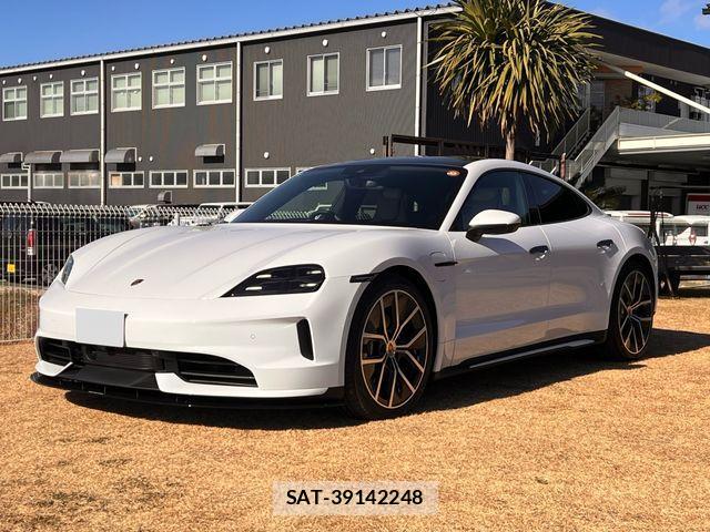 Porsche Taycan 2025-08 3774265-3