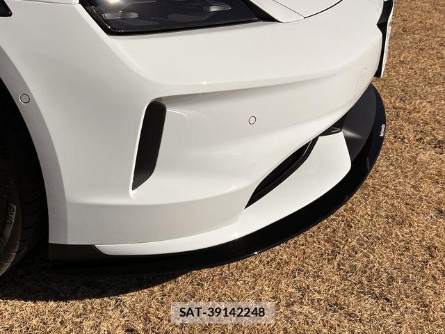Porsche Taycan 2025-08 3774265-6