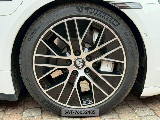 Porsche Taycan 2021-07 5875469-20