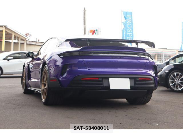 Porsche Taycan 2025-02 6218393-7