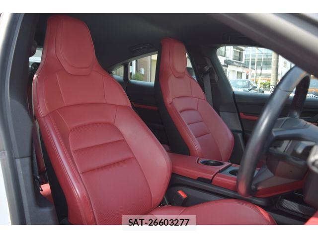 Porsche Taycan 2021-06 7223571-10