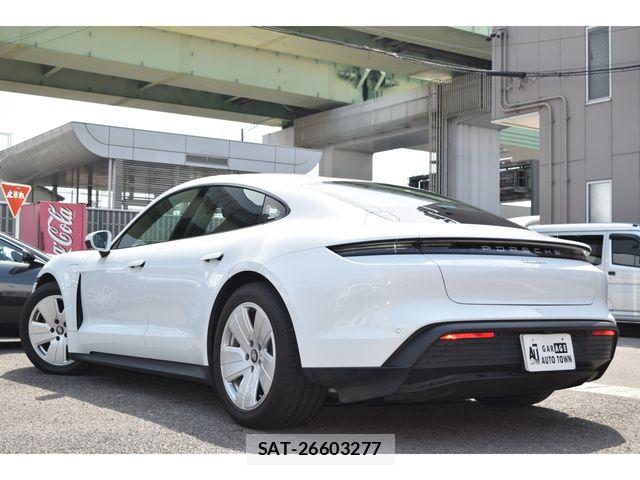 Porsche Taycan 2021-06 7223571-5