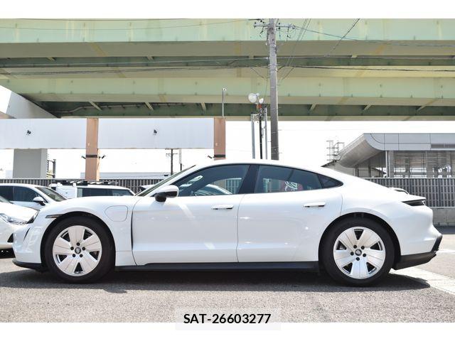 Porsche Taycan 2021-06 7223571-7