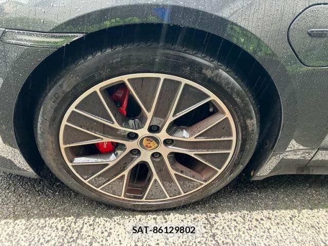 Porsche Taycan 2023-08 7727223-9