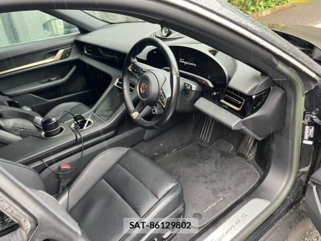 Porsche Taycan 2023-08 7727223-11