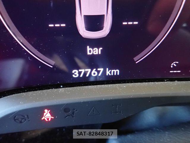 Porsche Taycan 2021-09 8246336-10