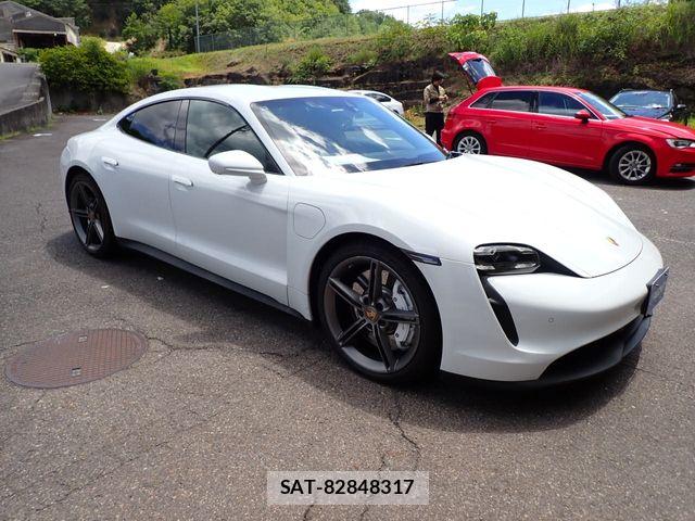 Porsche Taycan 2021-09 8246336-3