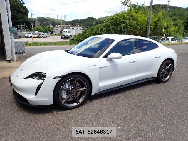 Porsche Taycan 2021-09 8246336-5