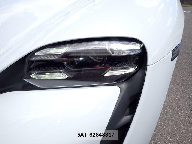 Porsche Taycan 2021-09 8246336-7
