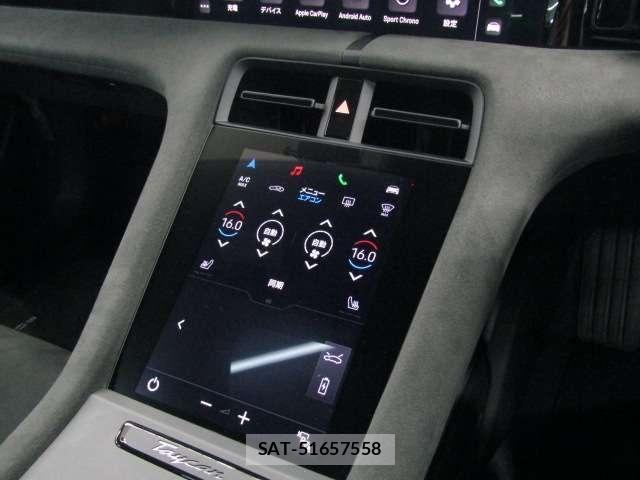 Porsche Taycan 2023-09 8414384-12